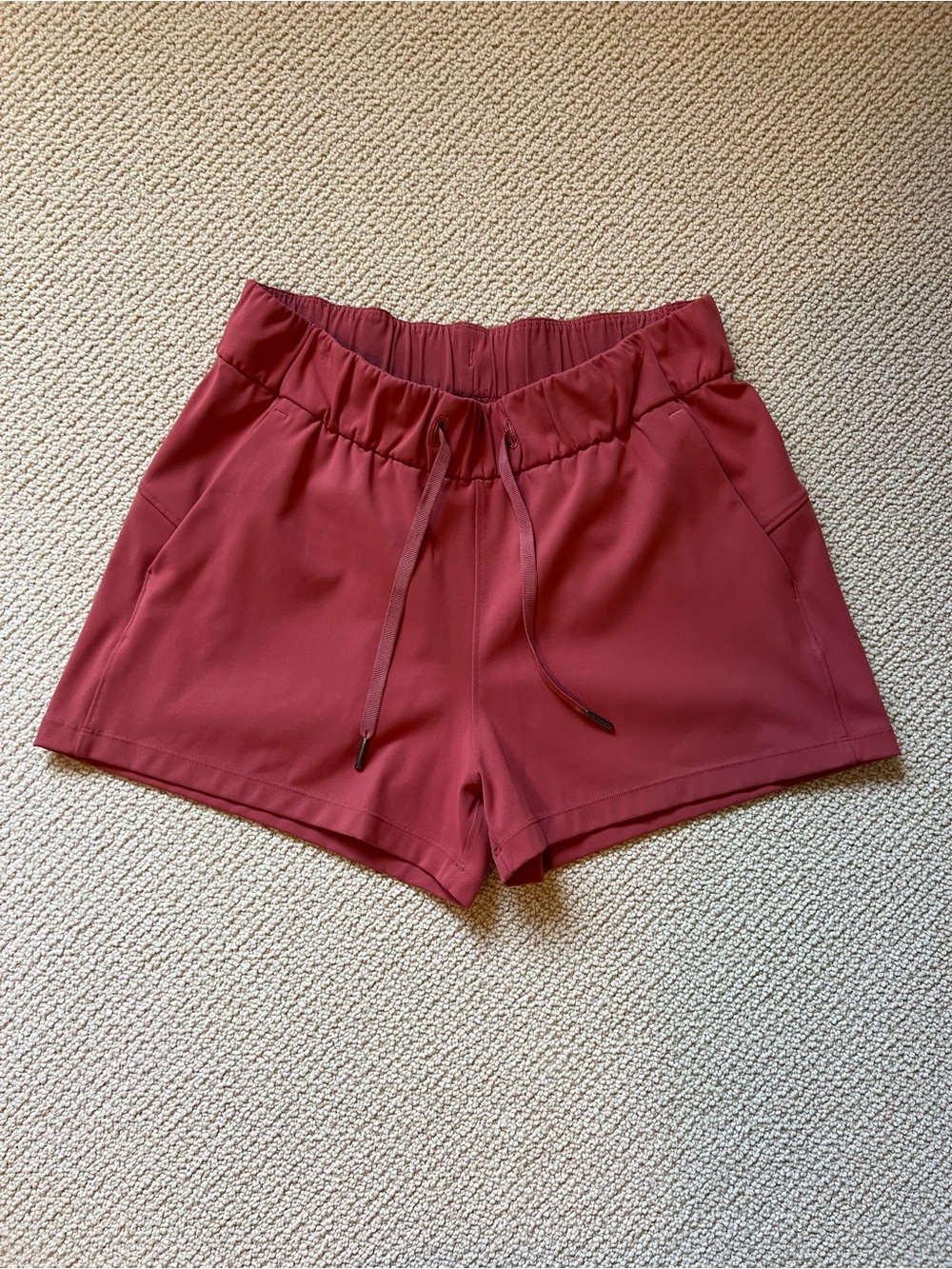 Lululemon On the Fly Women's Coral Drawstring Active Shorts